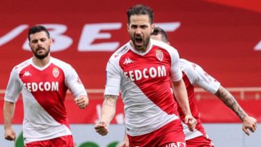 Gelandang Gaek AS Monaco Cesc Fabregas Resmi Gabung Klub Divisi Dua Liga Italia Como 1907 Status Bebas Transfer
