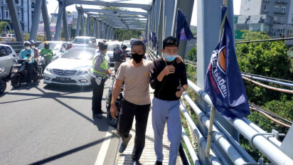 Hendak Lompat dari Jembatan Suhat Malang, Aksi Percobaan Bunuh Diri Pelajar SMA Digagalkan Polisi