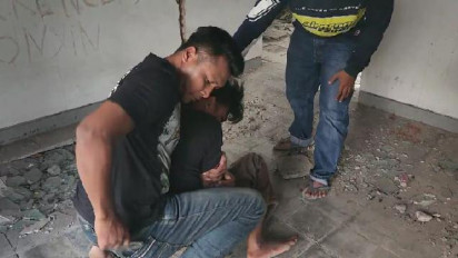 Doorrrr! Coba Melarikan Diri, Polisi Tembak Kaki Begal Sadis yang Sudah Berakasi di Belasan Tempat Probolinggo