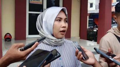 Aksi Anggota DPRD Ternate Seret Istri di Mobil Karena Dipergoki Diduga Selingkuh