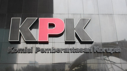 Bupati Mamberamo Tengah Ricky Ham Pagawak Masih Buron, KPK Panggil Wakilnya