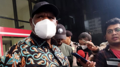 KPK: Bupati Mamberamo Tengah Ricky Ham Pagawak Atur Pemenang Proyek