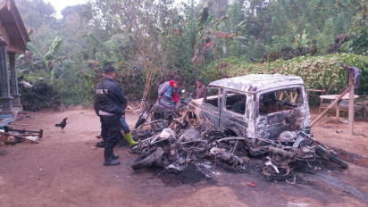 Ini Foto-Foto Mobil dan Rumah Warga Korban Pembakaran di Jember