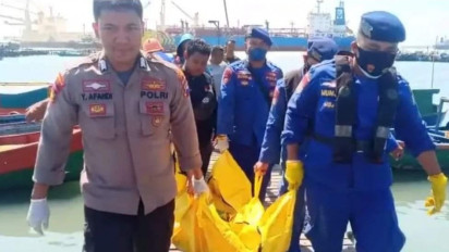 Nelayan Pesisir Gresik Dikejutkan Sesosok Mayat Mengapung di Perairan Selat Madura, Ini Identitasnya