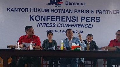 JNE Dituduh Mengubur Bansos, Hotman Paris Membela: Itu Fitnah!