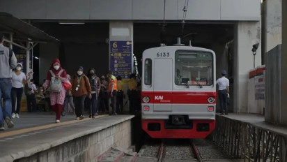 ODGJ Lakukan Pelecehan Seksual Kepada Seorang Wanita di Depan Stasiun Karanji Bekasi