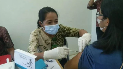 Ratusan Nakes Manggarai Timur Siap Jalani Vaksinasi Booster Tahap ke Dua