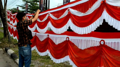 Jelang HUT RI Ke-77, Omzet Pedagang Bendera Meningkat Tajam di Kota Medan