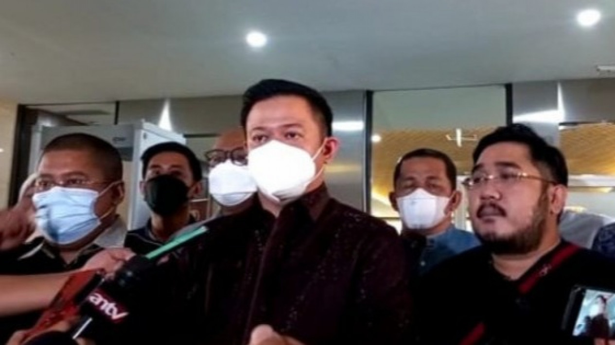 Bharada E Jadi Tersangka, Kuasa Hukumnya Mengundurkan Diri dan Kecewa Saat Di Bareskrim Polri
            - galeri foto