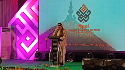 Dihadapan Ulama Pesantren Buntet Cirebon, Airlangga Hartarto Sebut Angka Penularan Covid-19 di Indonesia Lebih Rendah