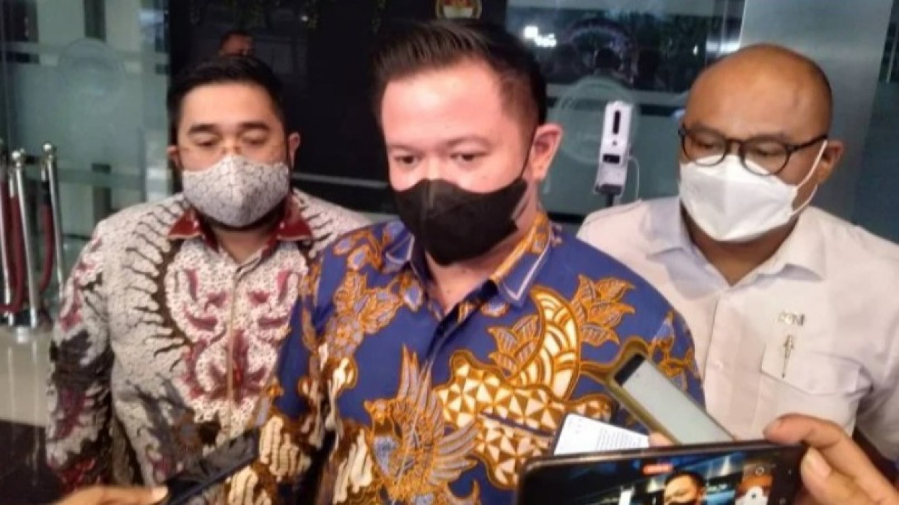 Kuasa Hukum Bharada E Mengingkari Janjinya Sendiri dan Memilih Mengundurkan Diri
            - galeri foto