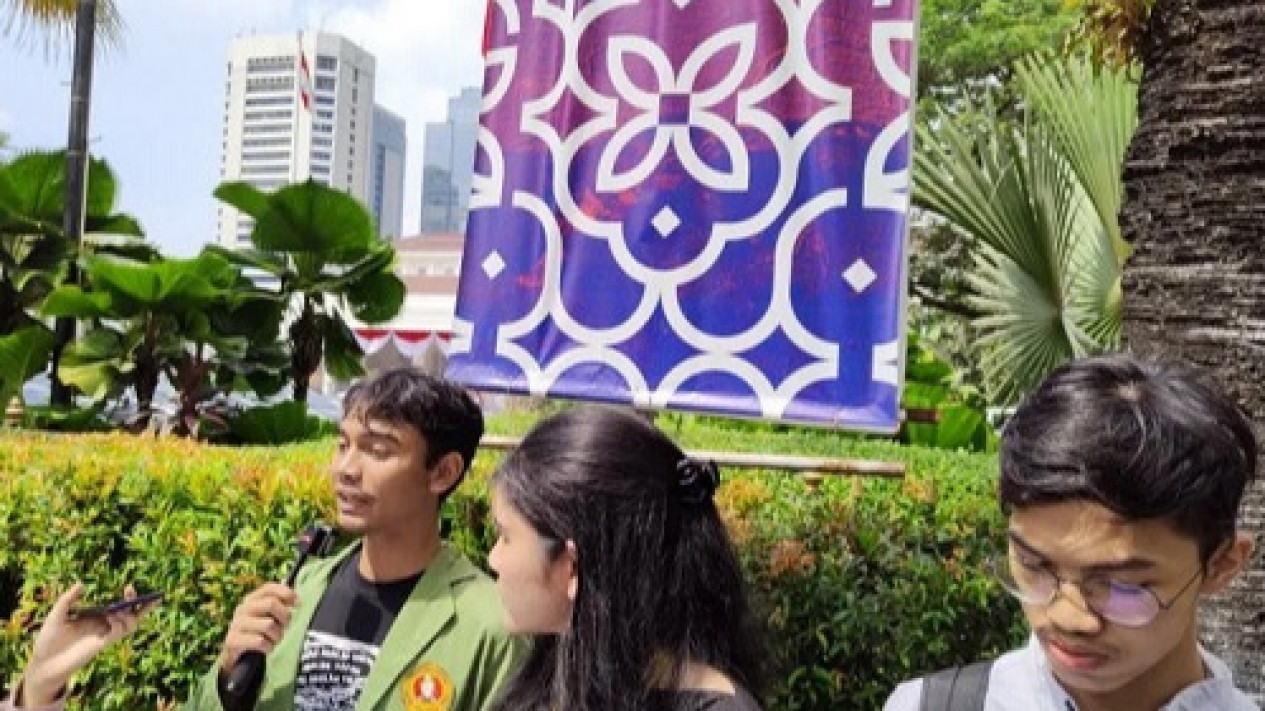 KRMP Desak Pencabutan Pergub Penggusuran, Pemprov DKI Jakarta: Dievaluasi Dulu
            - galeri foto