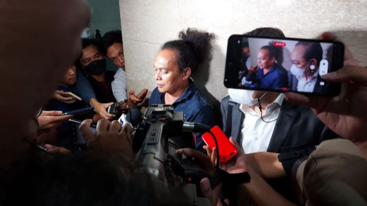 Pengacara: Kondisi Bharada E Dalam Keadaan Baik, Aman dan Nyaman
            - galeri foto