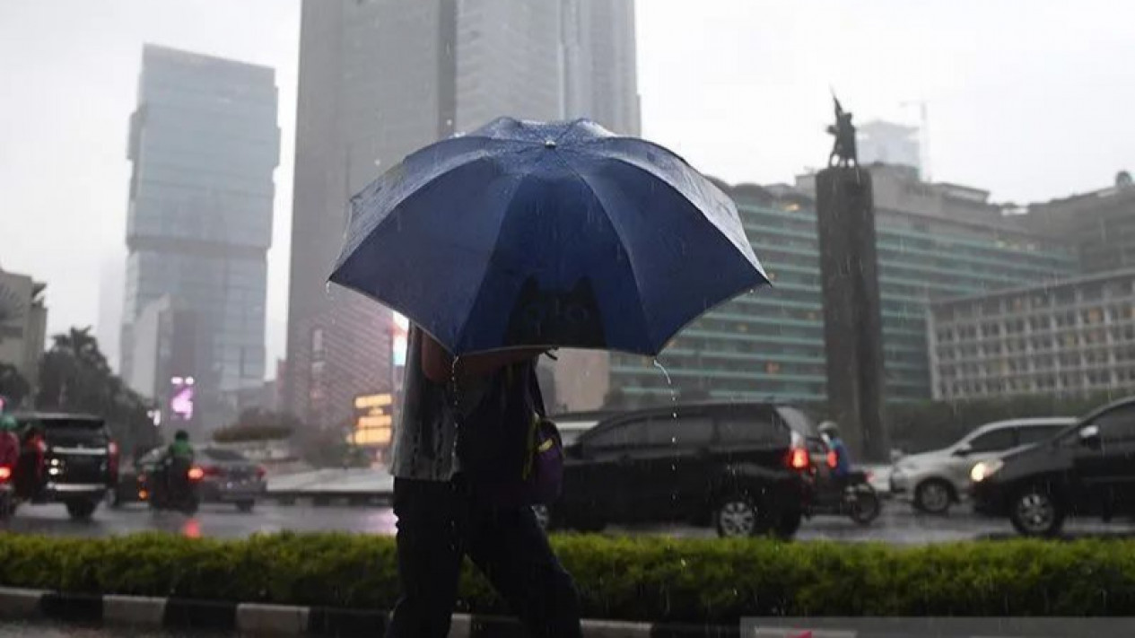 Jakarta Selatan dan Jakarta Timur Diperkirakan Hujan Ringan Pada Selasa siang
            - galeri foto