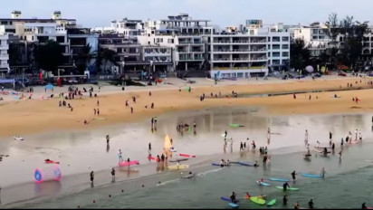 Akibat "Lockdown", Lebih dari 80.000 Turis Terjebak dalam Sebuah Resor Wisata Pantai di Sanya Provinsi Hainan China