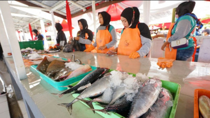 Pasar Seafood Kampung Mandar Banyuwangi, Berdayakan Nelayan dan Warga