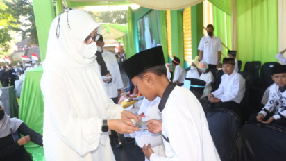 Ajari Literasi Keuangan Sejak Dini, Santunan Yatim Dhuafa dengan Transfer