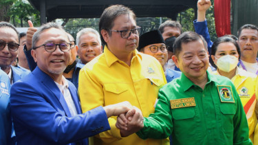 Rombongan KIB Tiba di KPU, Bawa Reog Ponorogo dan Sejumlah Artis