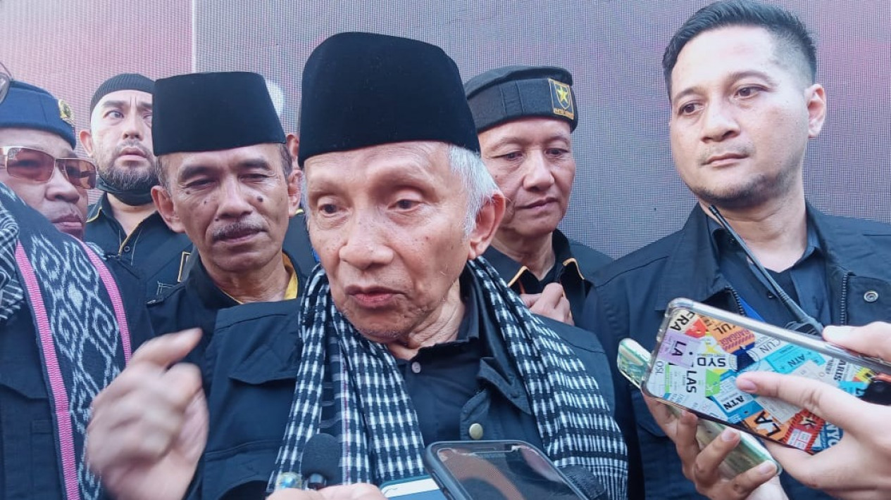 Buntut Pernyataan Amien Rais soal Prabowo dan Teddy, Pengamat: Spekulasi Politik yang Berbahaya
            - galeri foto