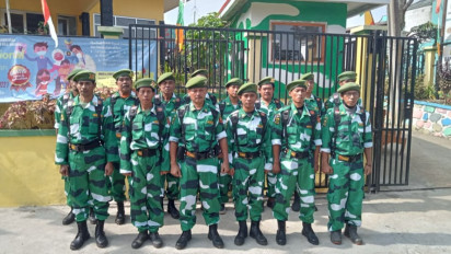 Ulang Tahun Kemerdekaan, Hansip di Sukabumi Berseragam Loreng Mirip TNI