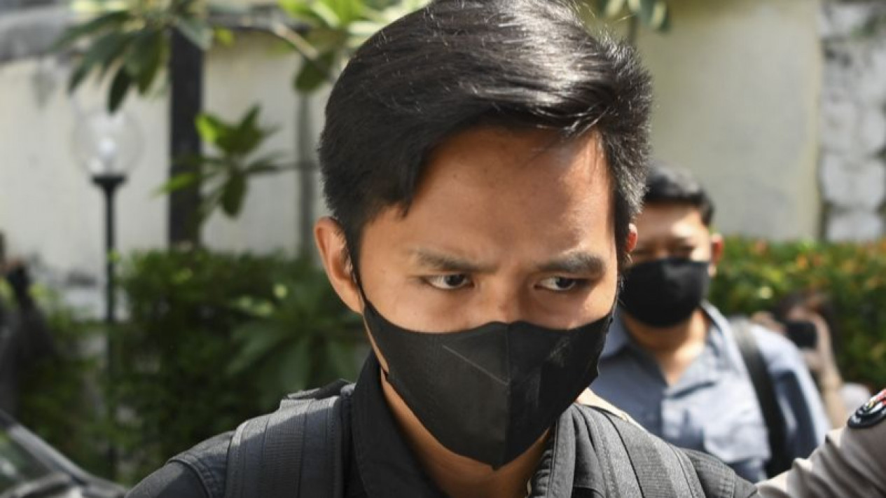 Terungkap! Pengakuan Bharada E bahwa Ada Peristiwa Di Magelang Sebelum Brigadir J Dieksekusi
            - galeri foto