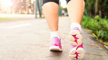 Jalan Kaki Dua Menit Setelah Makan Bisa Cegah Diabetes