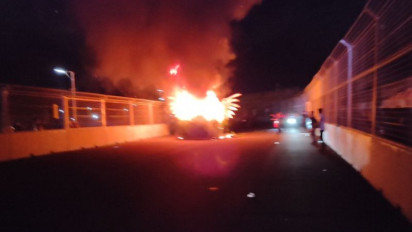 Satu Mobil Hias Jakarnaval Terbakar di Jakarta International E-Prix Circuit