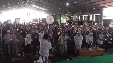 HUT RI Ke 77, Ribuan Anak Yatim dan Veteran TNI di Kudus Gelar Doa Bersama untuk Pahlawan