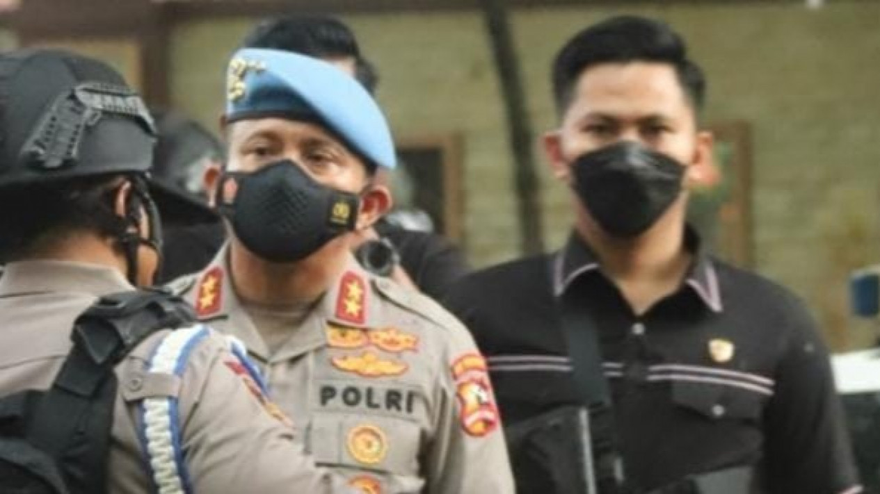 Siasat Ferdy Sambo Oleskan Mesiu ke Tubuh Brigadir J Terungkap, Ini Kata Irjen Dedi Prasetyo
            - galeri foto