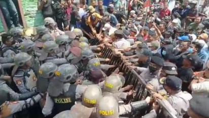 Ricuh, Tuntut Naikkan Harga Beli Singkong, Ratusan Petani Demo di DPRD Lampung Utara