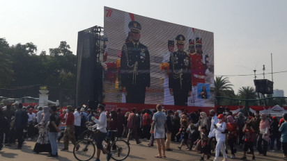 Upacara HUT ke-77 RI, Warga Antusias Merapat ke Taman Pandang Istana