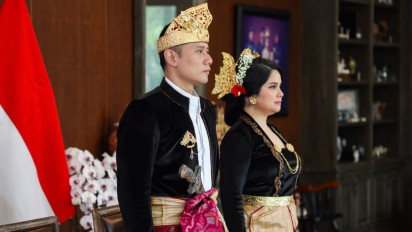 AHY Ikut Upacara HUT ke-77 RI Pakai Baju Adat Bali, Herzaky: Makna Pemimpin yang Bisa Kasih Semangat ke Rakyat