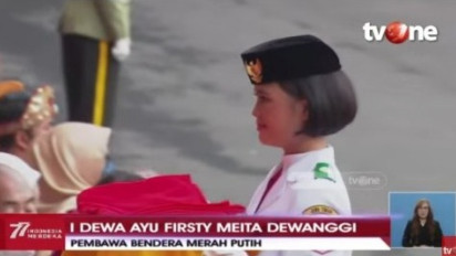 Impian Firsty Terwujud, Jadi Paskibraka dan Pembawa Bendera Pusaka di Istana