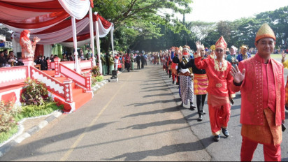 Rayakan HUT RI ke-77 Tahun, 450 Kontingen Ikuti Parade Budaya Nusantara di Bandar Lampung