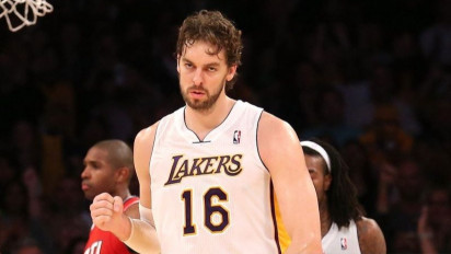 Lakers Abadikan Nomor Kostum 16 Legenda Pau Gasol