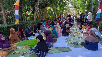 Kenduri Suran dan HUT Kemerdekaan Digelar di Jalan Kampung di Kebumen, Begini Kemeriahannya