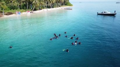 Perkenalkan Potensi Kekayaan Maritim, TNI AL Kibarkan Bendera Merah Putih di Dasar Laut Pulau Bakar Tapanuli Tengah