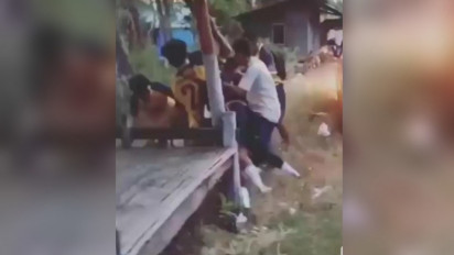 Viral, Tim Sepak Bola Kampung di Jeneponto Keroyok Pasutri Bersama Anak Balitanya