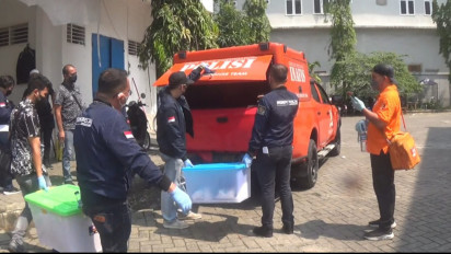 Usai Penggeledahan Rumah Big Bos Judi Online di Medan, Polisi Bawa 2 Box Barang Bukti