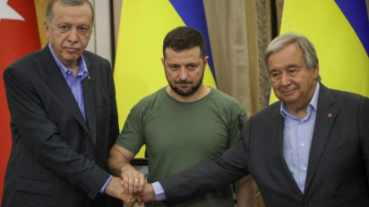 Turki Siap Membantu Akhiri Perang Rusia-Ukraina