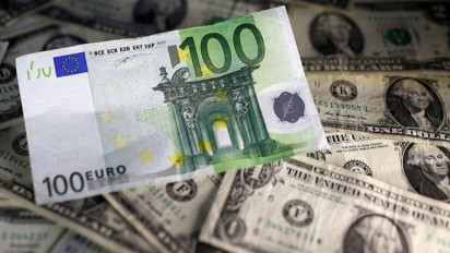 Dolar Naik Tertinggi Selama Lima Pekan Terakhir DIperkirakan Kenaikan Bunga FED