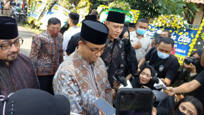 Hermanto Dardak Ayah Emil Dardak Meninggal, Anies Baswedan: Kita Kehilangan Putera Terbaik