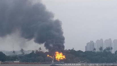Penampakan Putri Duyung Ancol Kebakaran, Api Berkobar Hanguskan Bangunan di Tepi Pantai