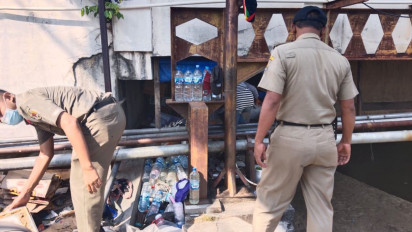 Satpol PP Semarang Bongkar Belasan Hunian Liar di Bawah Jembatan BKB