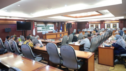 Plt Rektor Unila Gelar Rapat dengan Senat, Bahas Pemilihan Ketua PAW