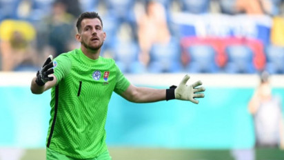 Manchester United Incar Kiper Newcastle United Martin Dubravka