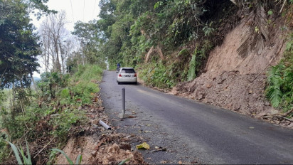 Akses Menuju Pembangunan Waduk Tiga Dihaji Rawan Longsor 