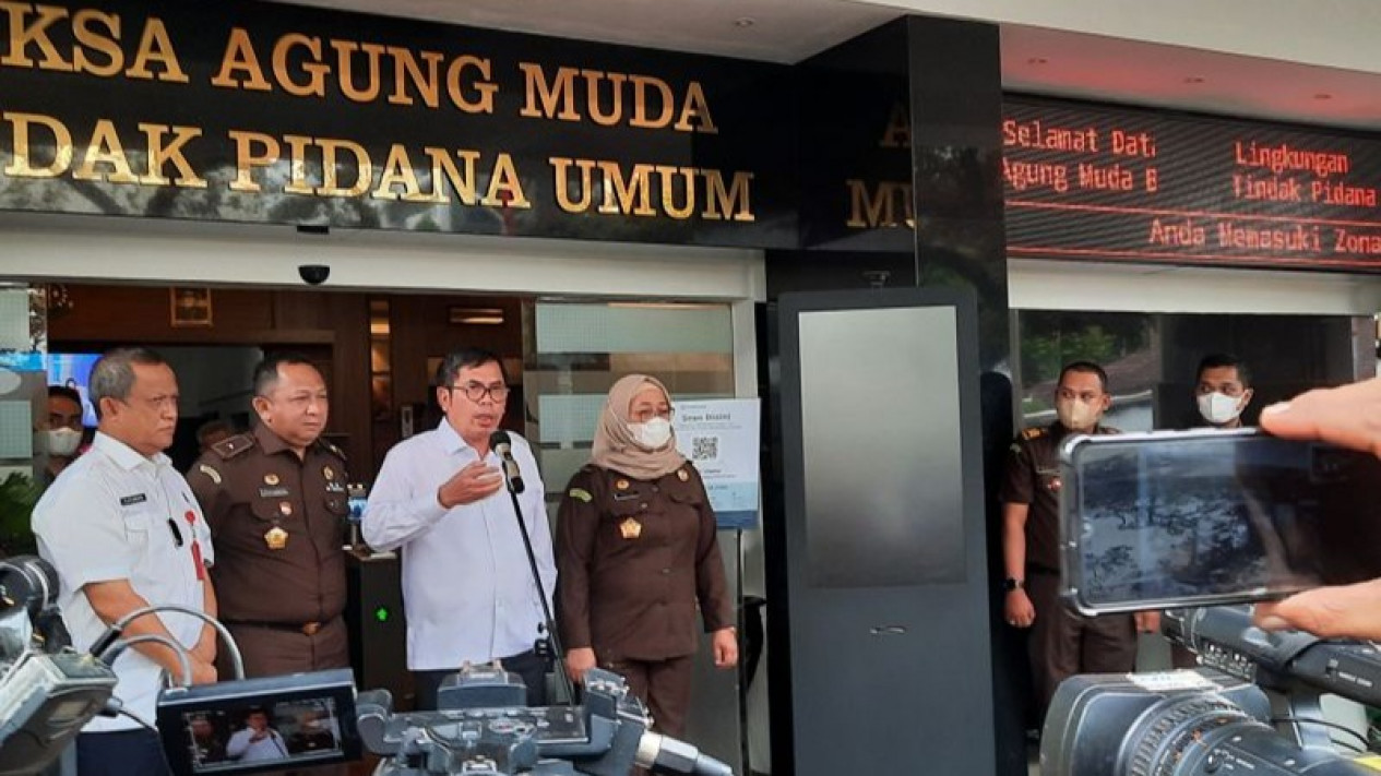 Kejaksaan Agung Telah Menerima Berkas Putri Candrawathi dari Bareskrim Polri
            - galeri foto