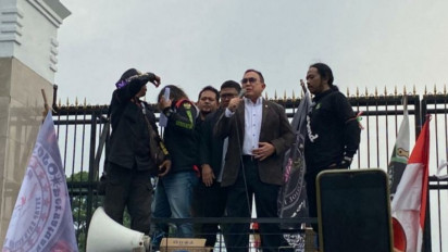 Pengemudi Ojol Demo di Depan DPR, Komisi V Berjanji: Dibicarakan Selanjutnya Nanti