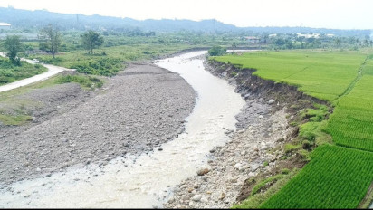 Keruk DAS Cikao, Bentuk Kepedulian Manajemen Cikao Park Bantu Reklamasi